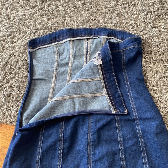 Princess Polly NWOT HOUSER MINI STRAPLESS DRESS DARK DENIM Size 6 - Picture 9 of 15